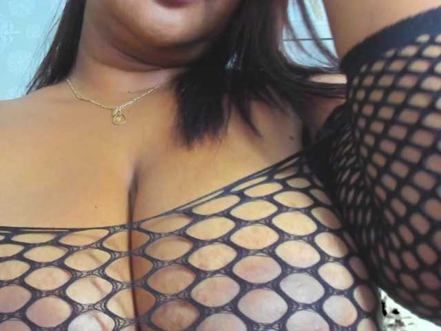 Live sex webcam photo for milfebony #275694795