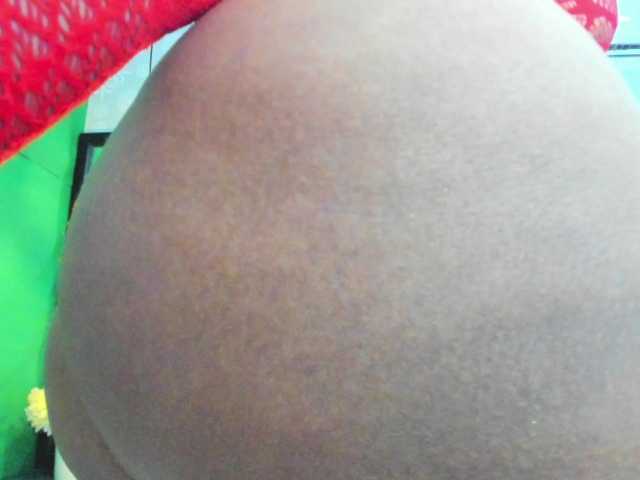 Live sex webcam photo for milfebony #276763079