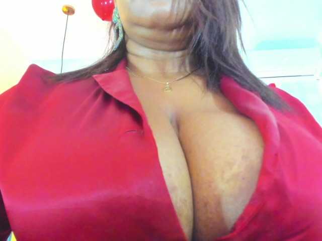 Live sex webcam photo for milfebony #277273434