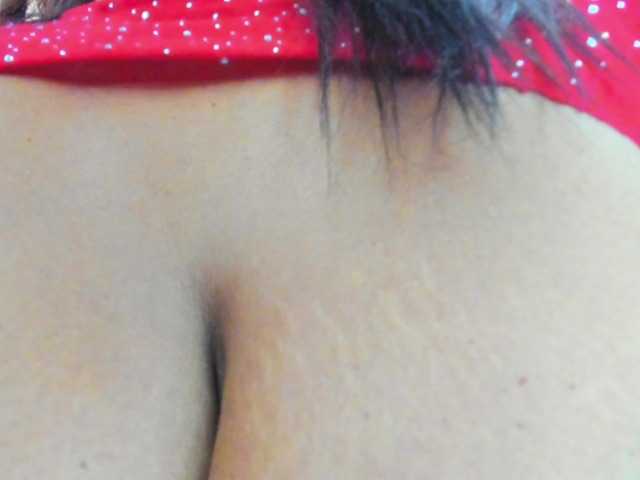 Live sex webcam photo for milfebony #277341943