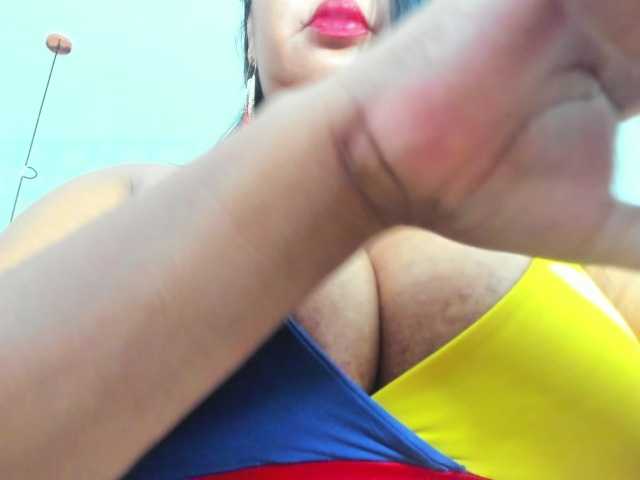 Live sex webcam photo for milfebony #291798891