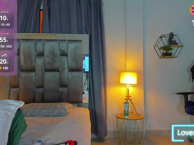 Live sex webcam photo for milfhorny69 #291641005