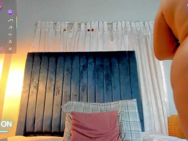 Live sex webcam photo for milfhorny69 #291854050