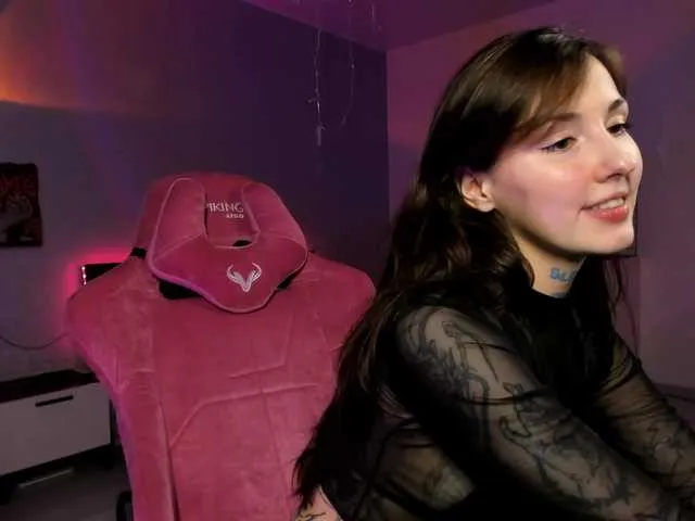 Live sex webcam photo for milky-cunt #291607890