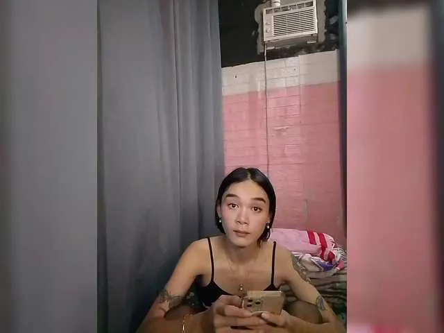 Live sex webcam photo for milkycams #290702518
