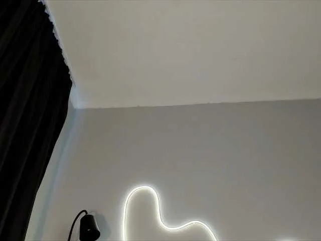 Live sex webcam photo for milli-sunrise #291719943