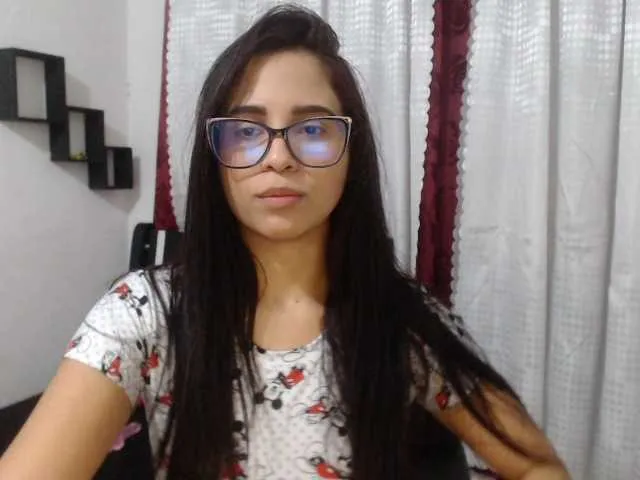 Live sex webcam photo for millie-bobby #273818358