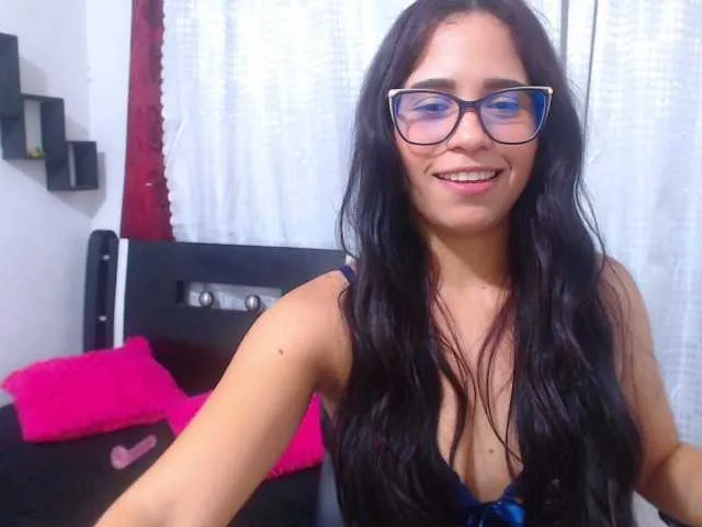 Live sex webcam photo for millie-bobby #273872849