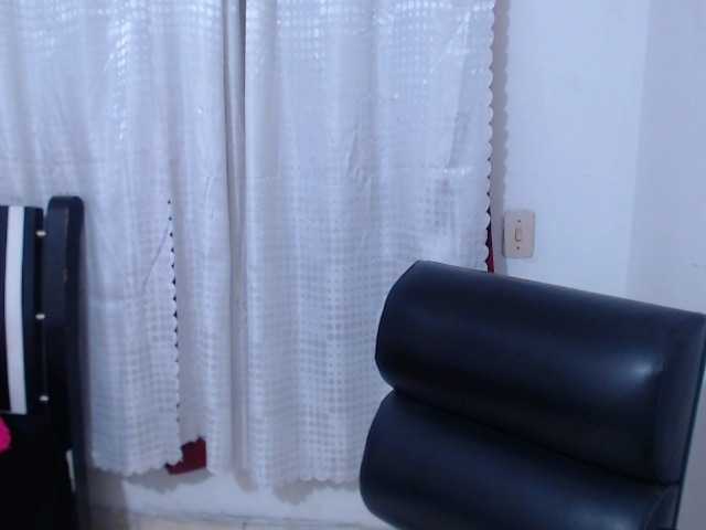 Live sex webcam photo for millie-bobby #274446345