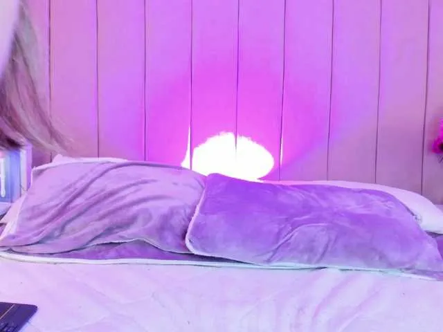 Live sex webcam photo for millyherder #290775935