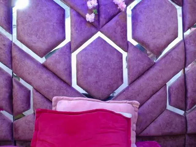 Live sex webcam photo for millyprint #290594922