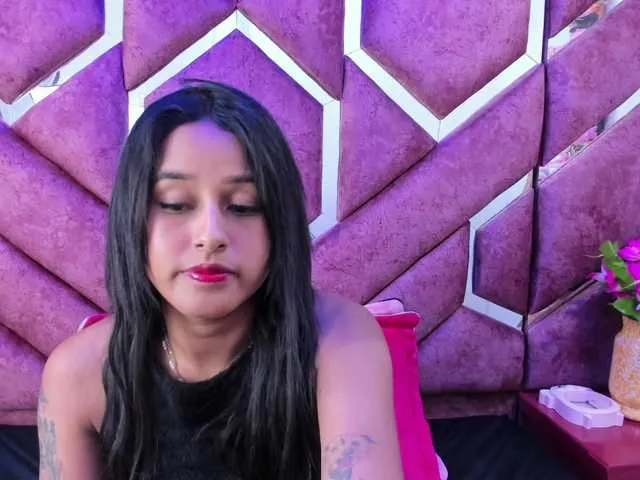 Live sex webcam photo for millyprint #290989537