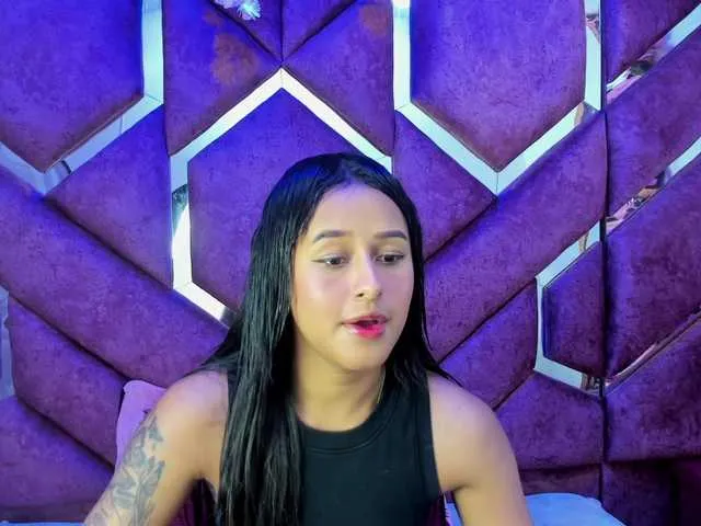 Live sex webcam photo for millyprint #291203924