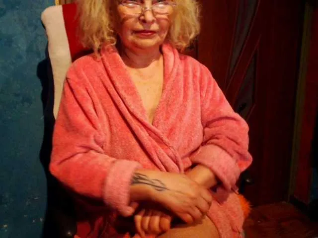 Live sex webcam photo for milo4ka77 #271731380