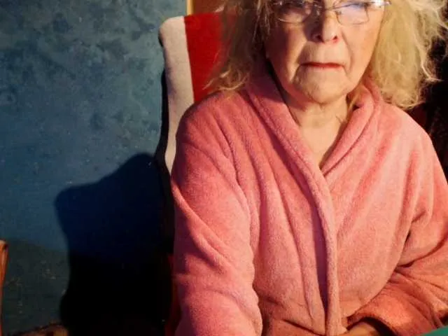 Live sex webcam photo for milo4ka77 #271782433