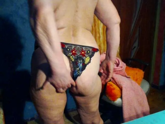 Live sex webcam photo for milo4ka77 #273093157