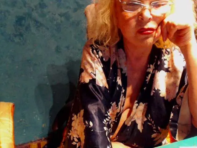 Live sex webcam photo for milo4ka77 #273439387