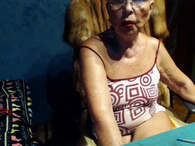 Live sex webcam photo for milo4ka77 #273923227