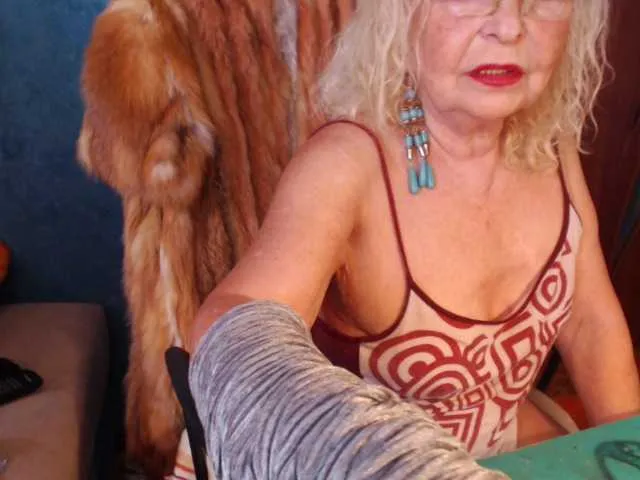 Live sex webcam photo for milo4ka77 #274542916