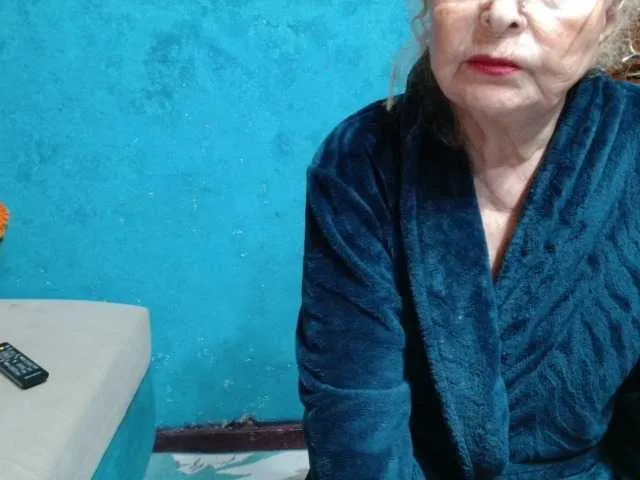 Live sex webcam photo for milo4ka77 #292316727