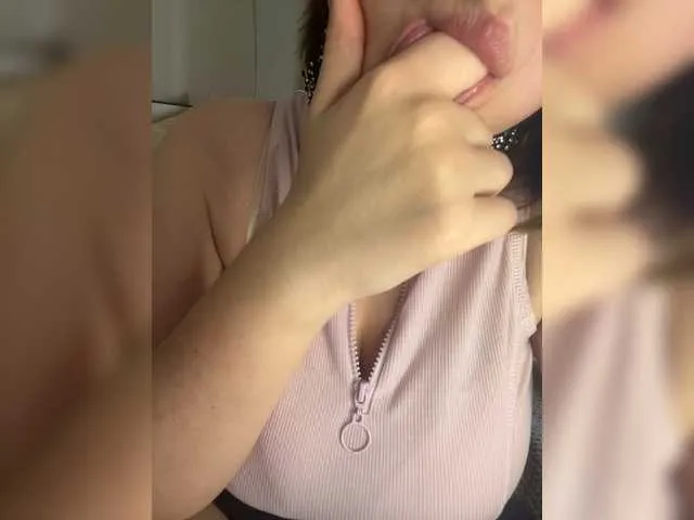 Live sex webcam photo for milota-1 #272754043