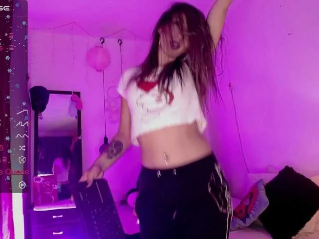 Live sex webcam photo for milu-beluci #276180334