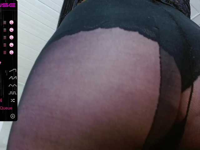 Live sex webcam photo for milygh #272863732