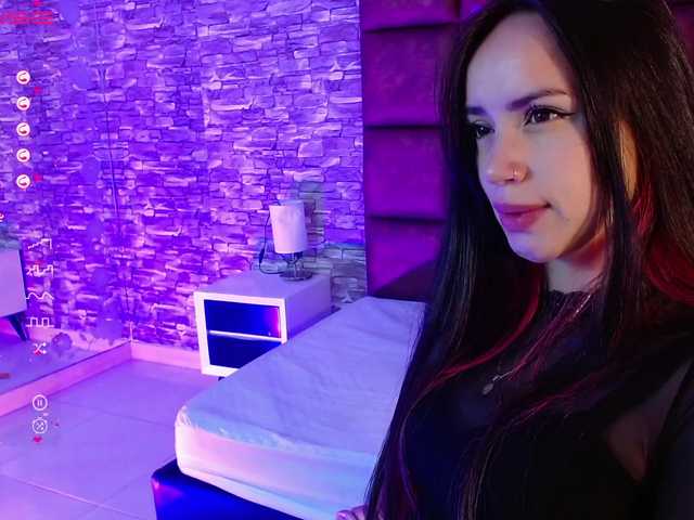 Live sex webcam photo for milygh #273426413