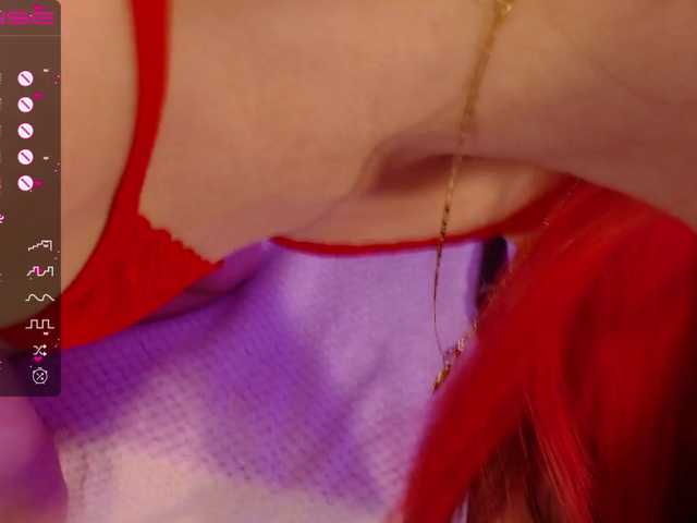 Live sex webcam photo for milygh #273823859