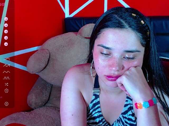 Live sex webcam photo for minntviolet #276810641