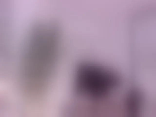 Live sex webcam photo for mira0-0 #293477449