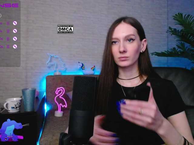 Live sex webcam photo for miraclegirls #271975868