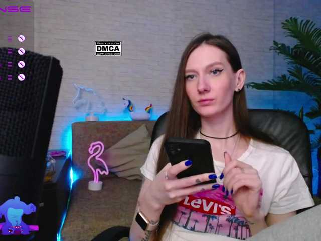 Live sex webcam photo for miraclegirls #272004085