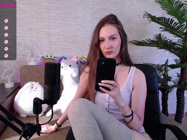 Live sex webcam photo for miraclegirls #273696452