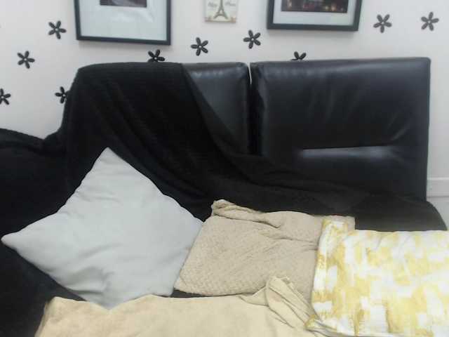 Live sex webcam photo for miranda-spark #272380239