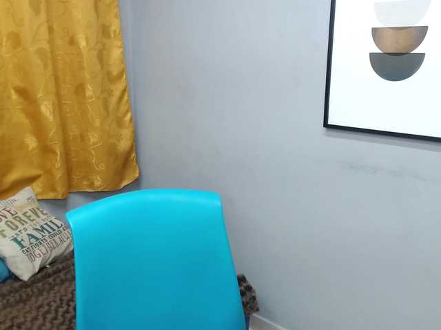 Live sex webcam photo for miranda-spark #272471684