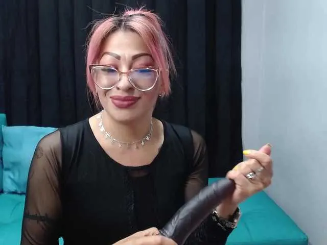 Live sex webcam photo for miranda-spark #272806992