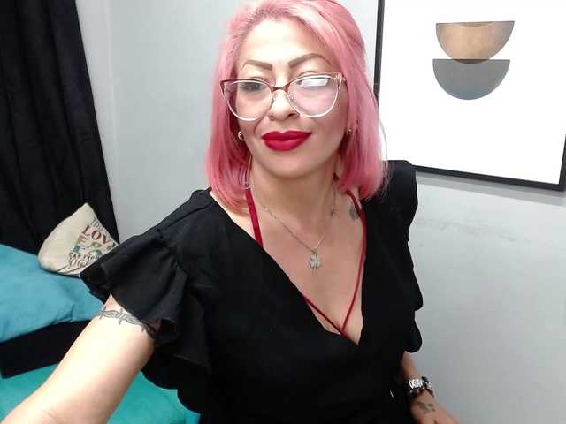 Live sex webcam photo for miranda-spark #272996281