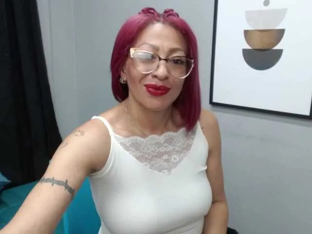 Live sex webcam photo for miranda-spark #273031278