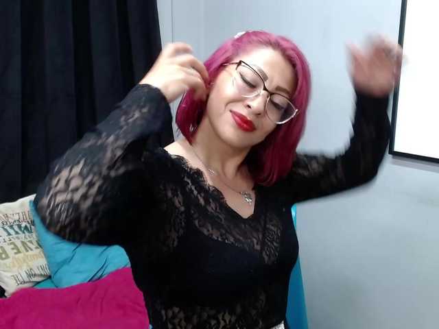 Live sex webcam photo for miranda-spark #273047399