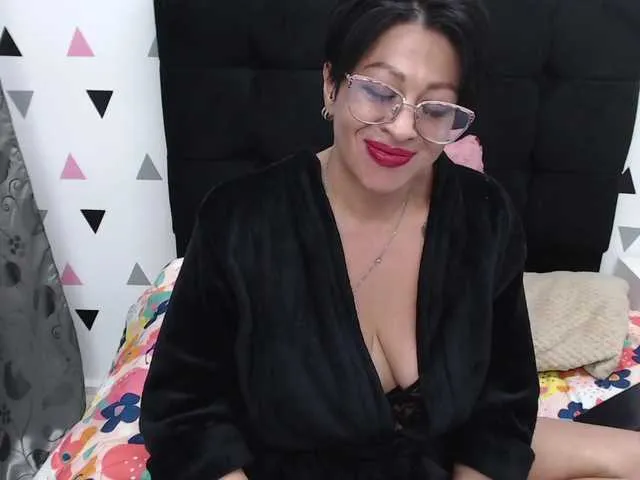 Live sex webcam photo for miranda-spark #274530361