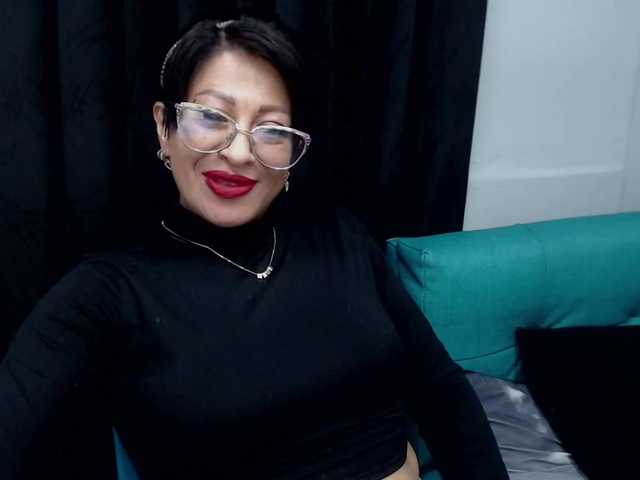 Live sex webcam photo for miranda-spark #274562617