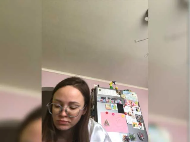 Live sex webcam photo for mironachka #277540716