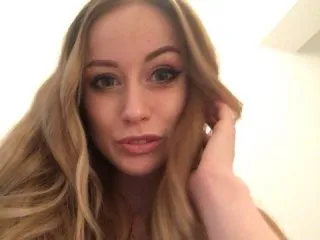 Live sex webcam photo for misfox #130276068