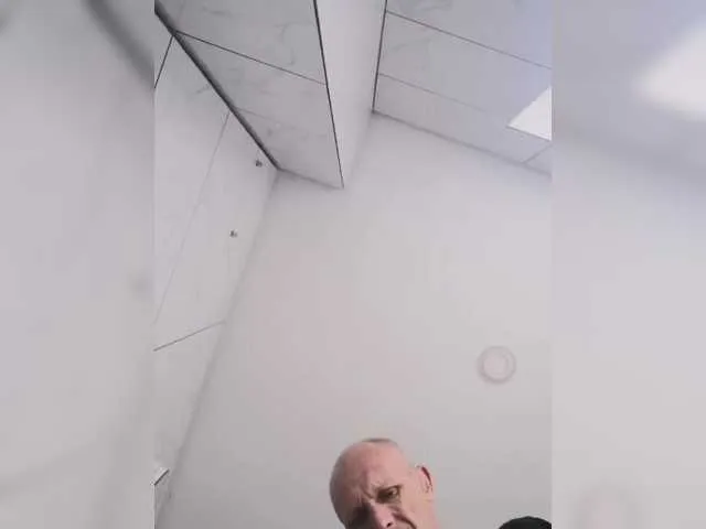 Live sex webcam photo for mishania38 #291432242