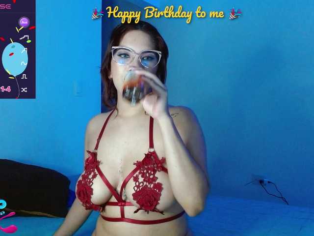 Live sex webcam photo for mishellcollins #291729498