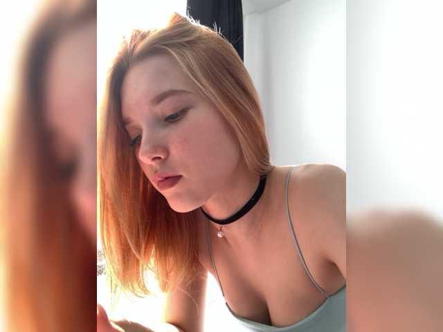 Live sex webcam photo for mispopi #275582439