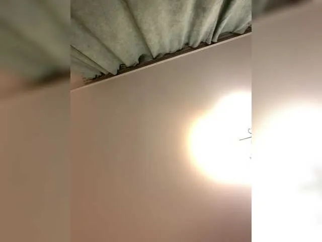 Live sex webcam photo for mispopi #276033033