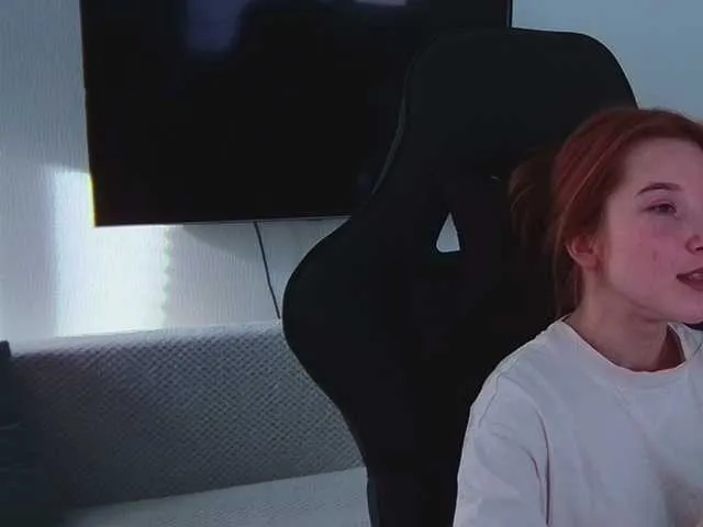 Live sex webcam photo for mispopi #276227019