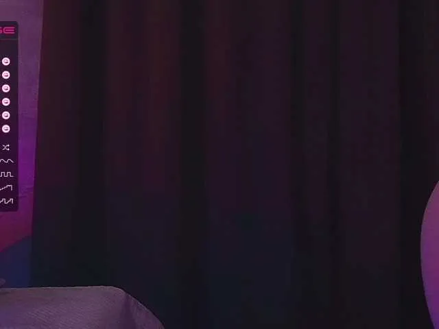 Live sex webcam photo for mispopi #277233948